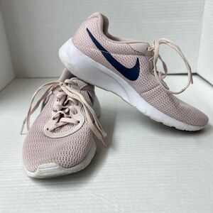 Nike Pink and Navy Blue 5.5Y Sneakers